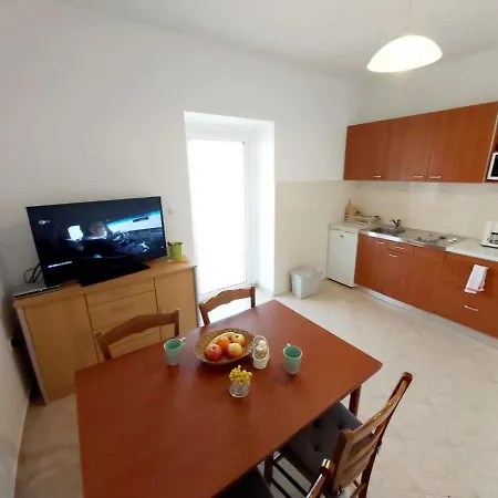 Apartment In Supertarska Draga - Insel Rab 42680 *