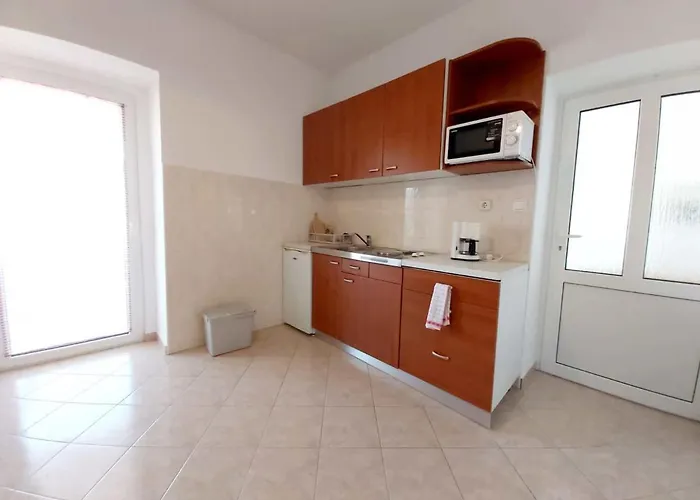 Appartement In Supertarska Draga - Insel Rab 42680 Supetarska Draga